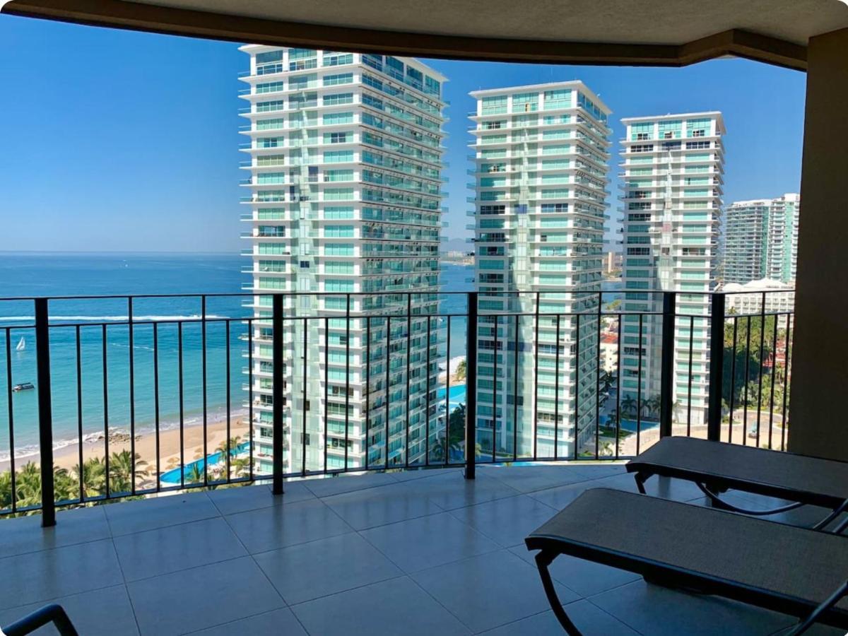 Apartamentos Grand Venetian Puerto Vallarta Ngoại thất bức ảnh