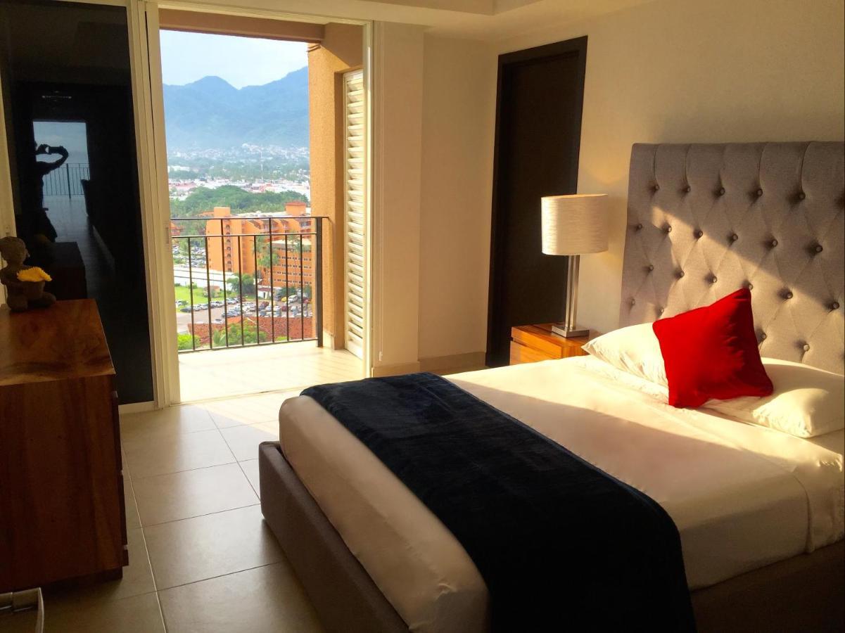 Apartamentos Grand Venetian Puerto Vallarta Ngoại thất bức ảnh